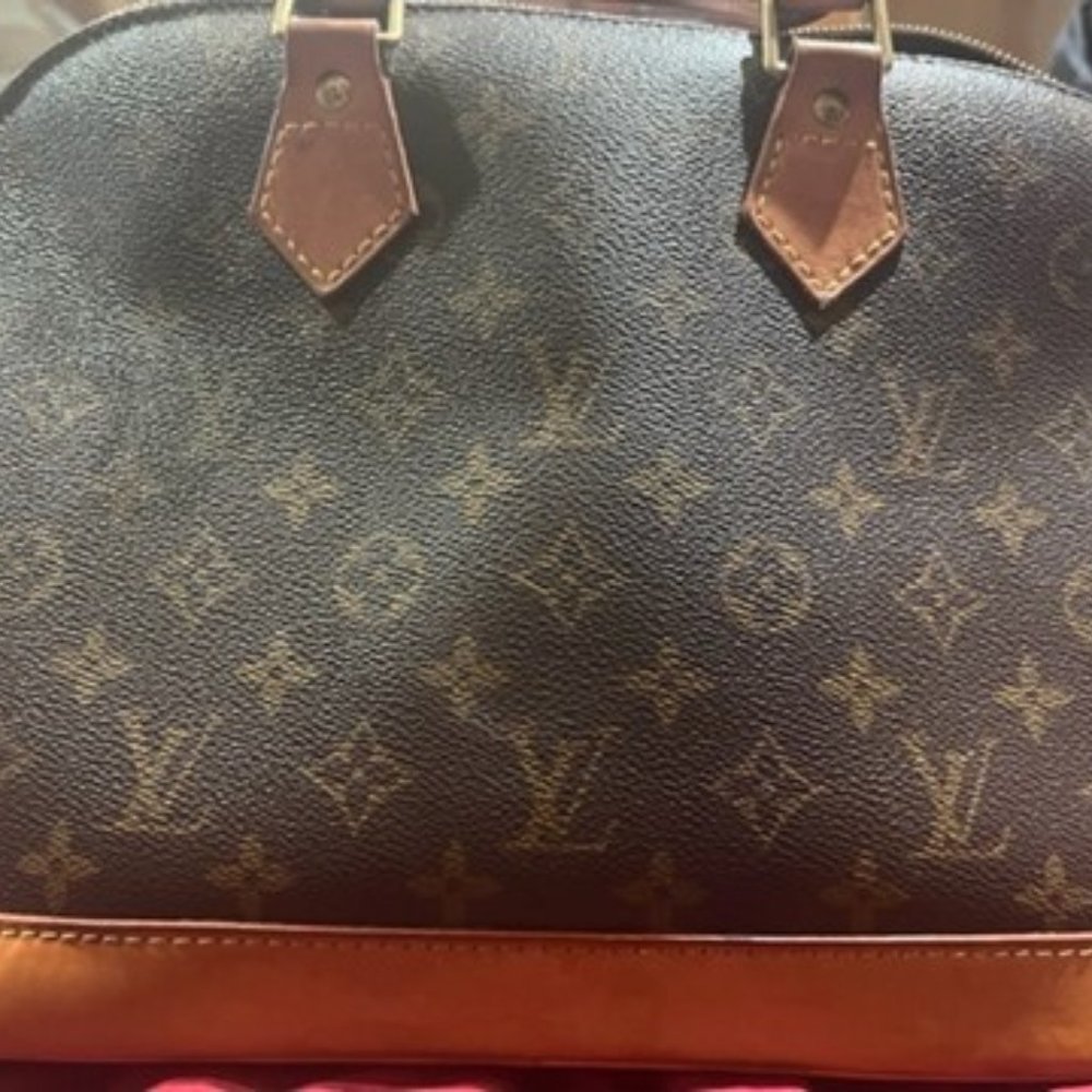 LOUIS VUITTON ALMS